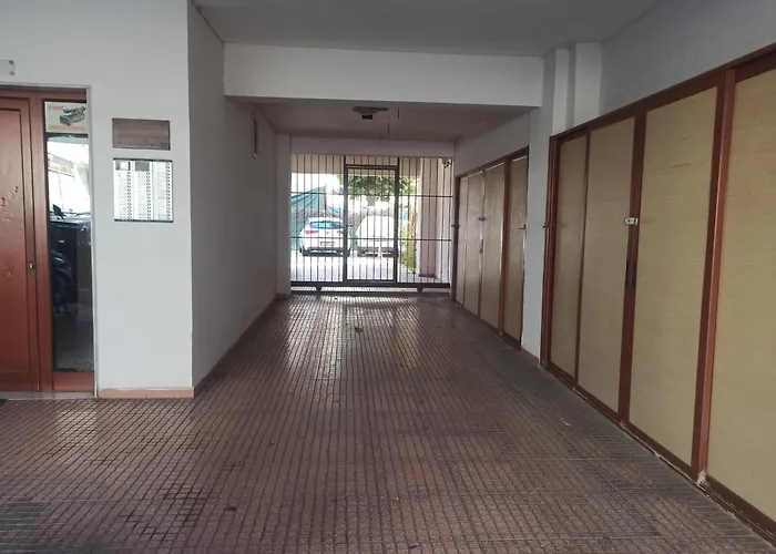 Lunix Luxury On Metro Station Апартаменты *