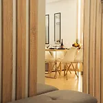 Lunix Luxury On Metro Station Apartament Salonic