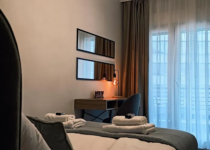 Lunix Luxury On Metro Station * 塞萨洛尼基