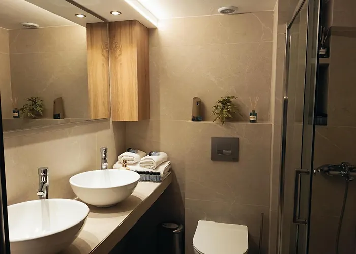 公寓 Lunix Luxury On Metro Station 塞萨洛尼基